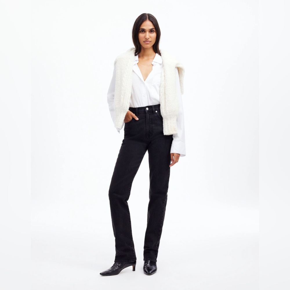Madewell The ’90s Straight Leg Jeans • Belmere Wash (Black) • Size 28